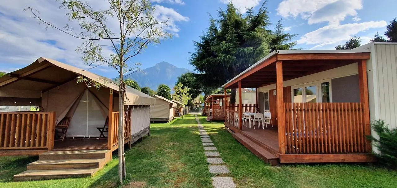 Campsite Camping Italia 90 Apartments Domaso Italy