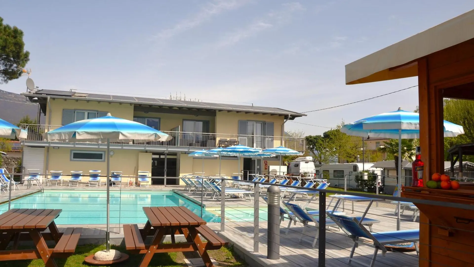 Camping Italia 90 Apartments Domaso Campsite