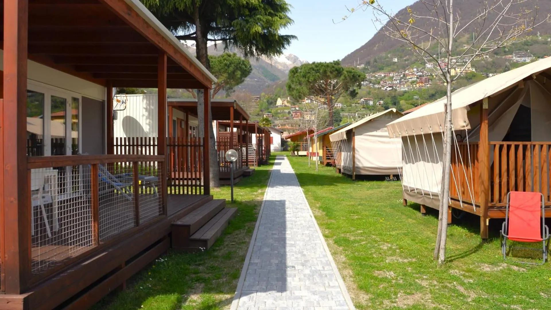 Camping Italia 90 Apartments location